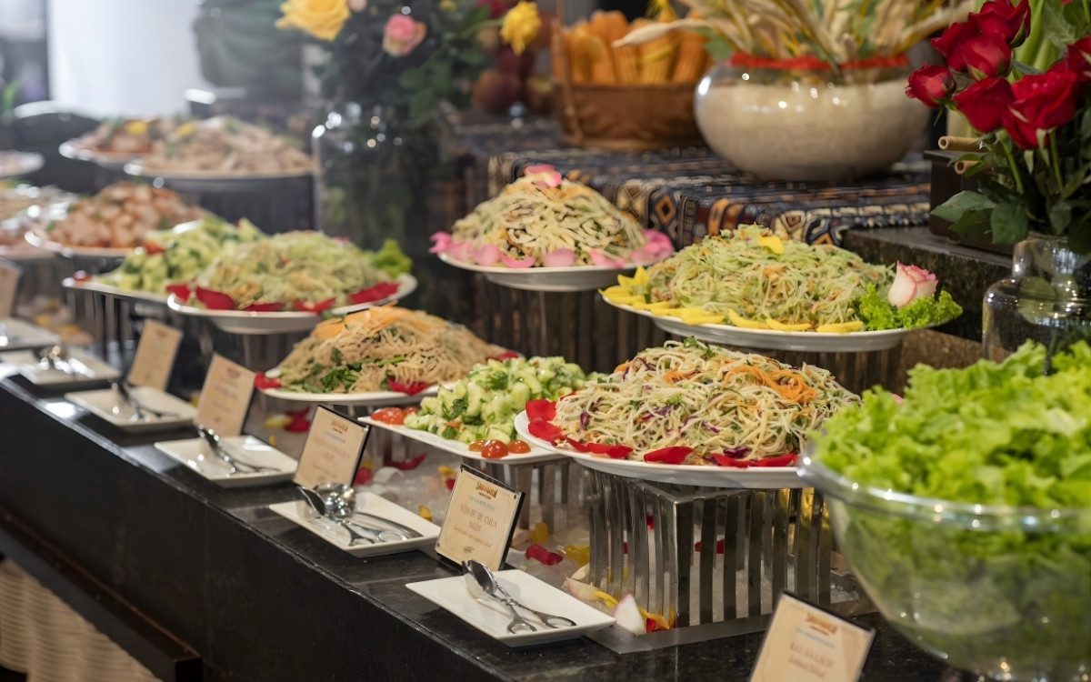 Thưởng thức Buffet Fansipan tại nhà hàng Vân Sam