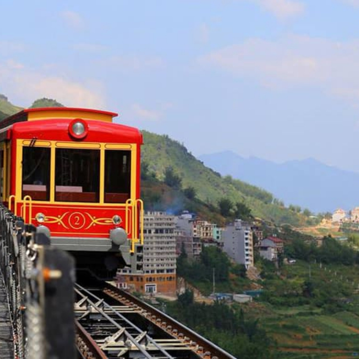 Vé Tàu Hỏa Leo Núi Mường Hoa 2 Chiều