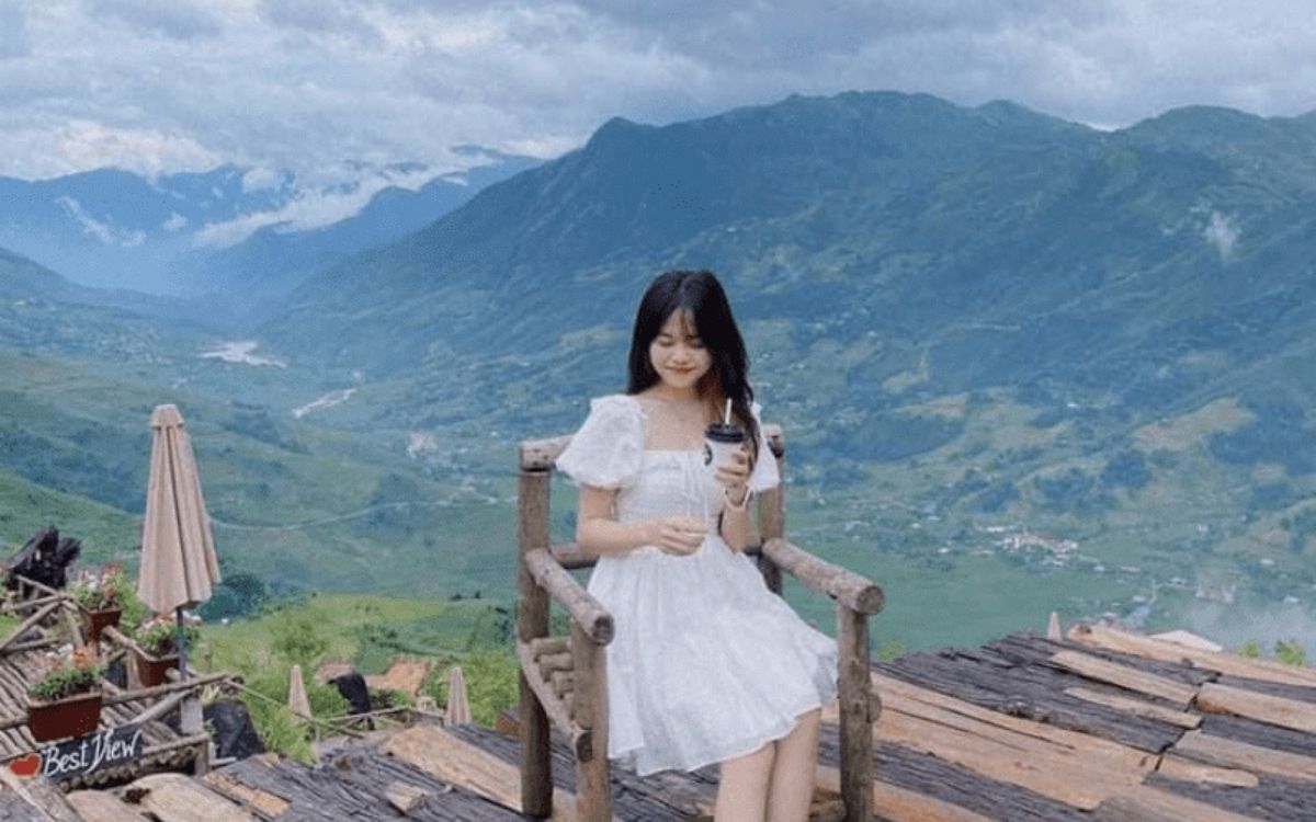 Du lịch Sapa tháng 5 với bộ váy trắng dịu nhẹ