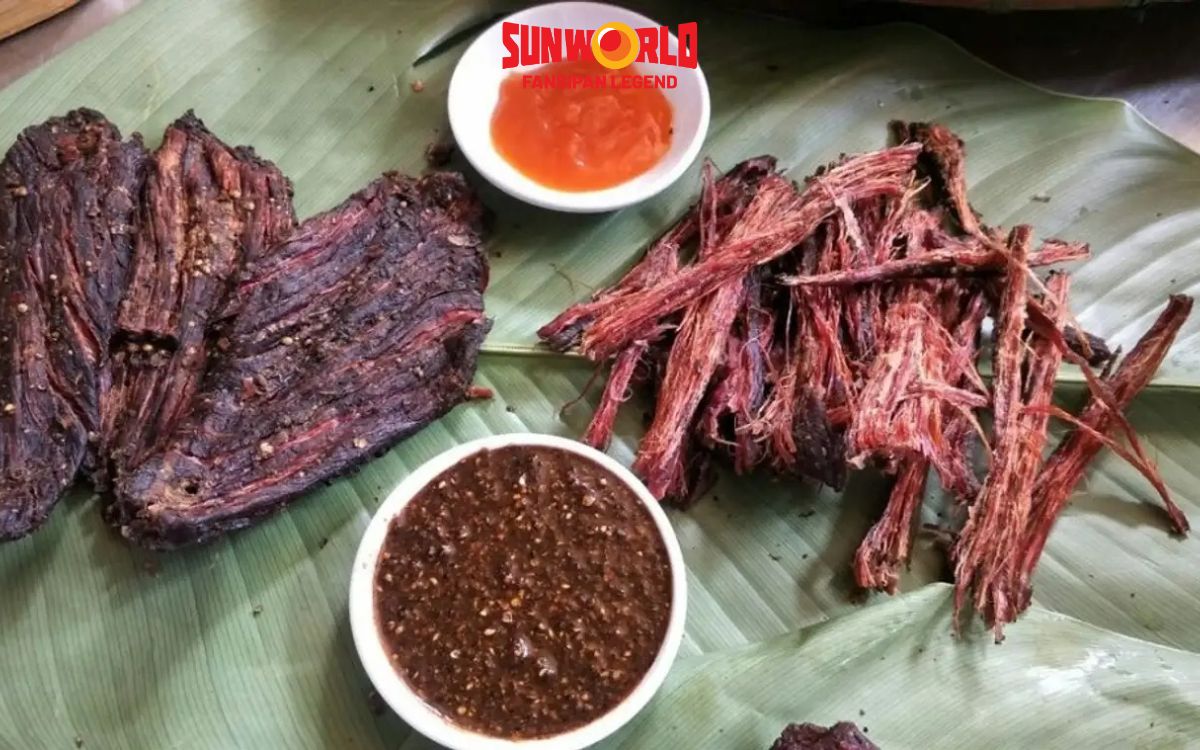 Thịt trâu gác bếp là món ngon phải thử khi đến Sapa