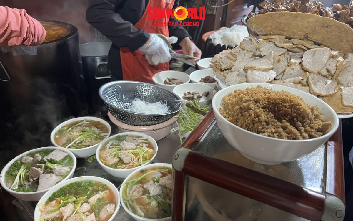 Ăn sáng Sapa với món bún chả