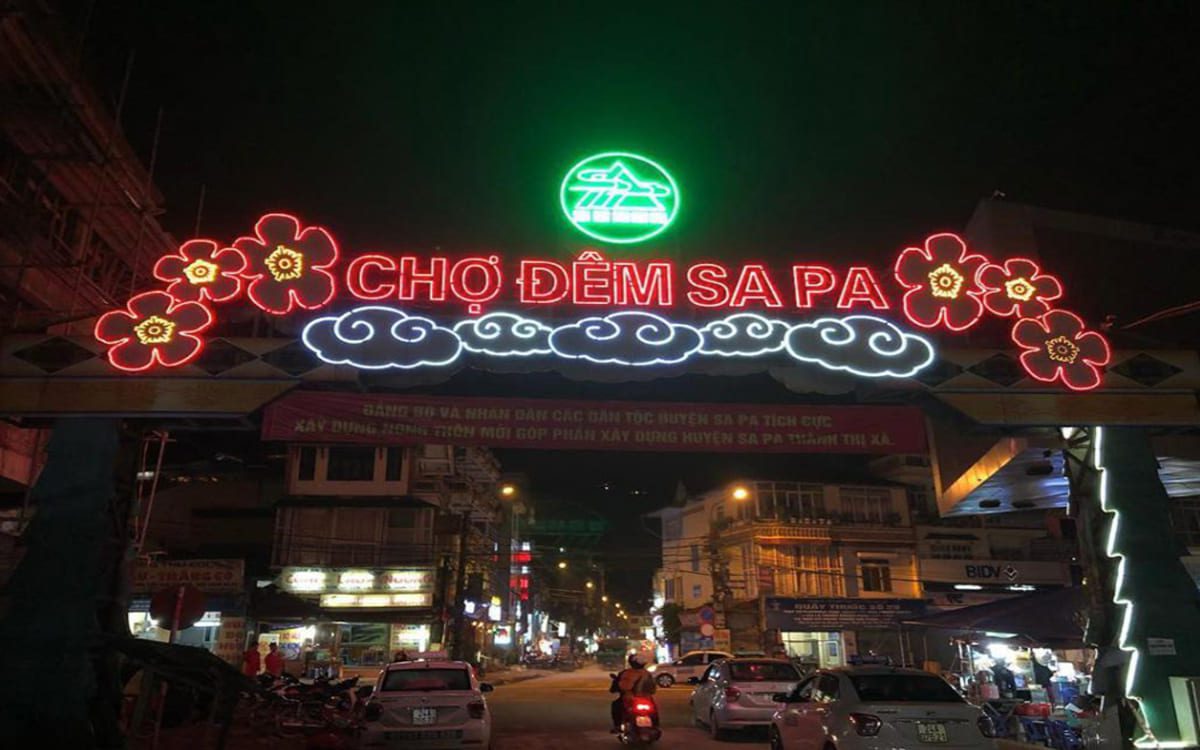 Chợ đêm Sapa ở đường nào? Vị trí vàng giữa phố núi