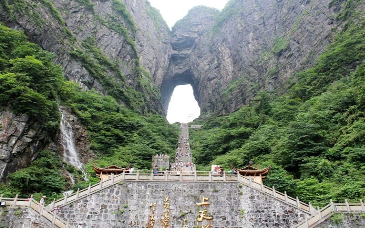 Cổng Mặt Trời ở Núi Hàm Rồng Sapa